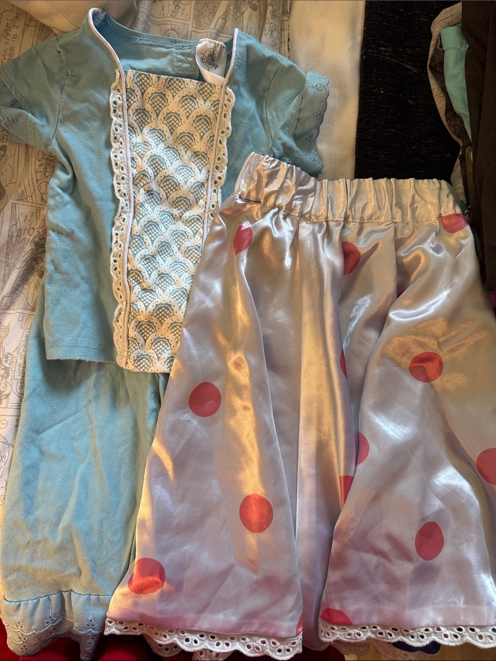 Disney Pixar Toy story Bo peep toddler 3-piece outfit with cape size 3 like new